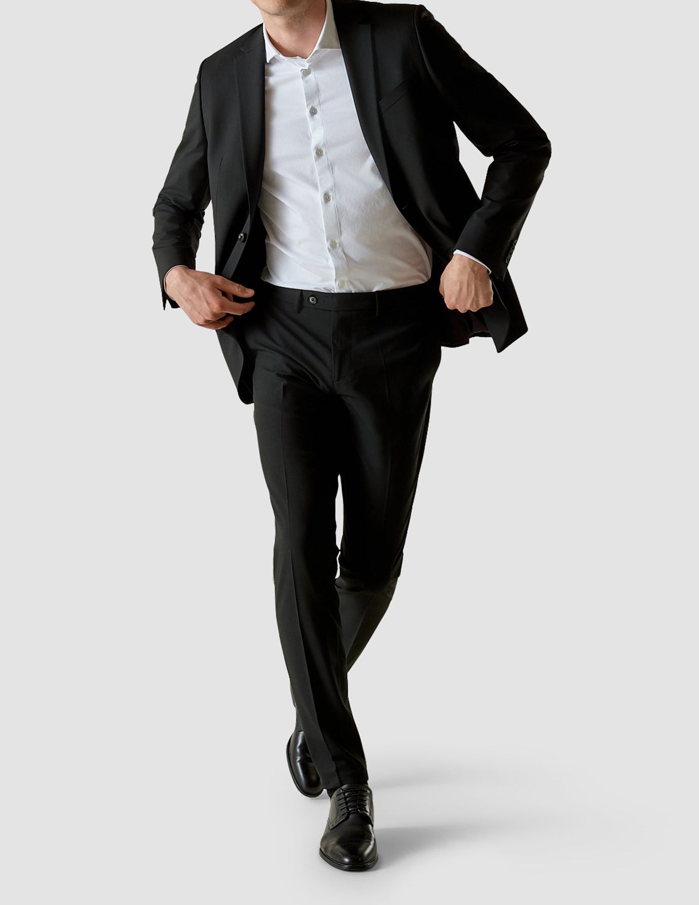 Essential Blazer Slim Black